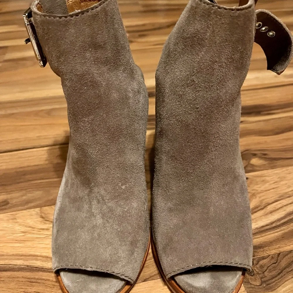 Jeffrey Campbell Brianna platform sandals …worn maybe twice - Picture 4 of 6
